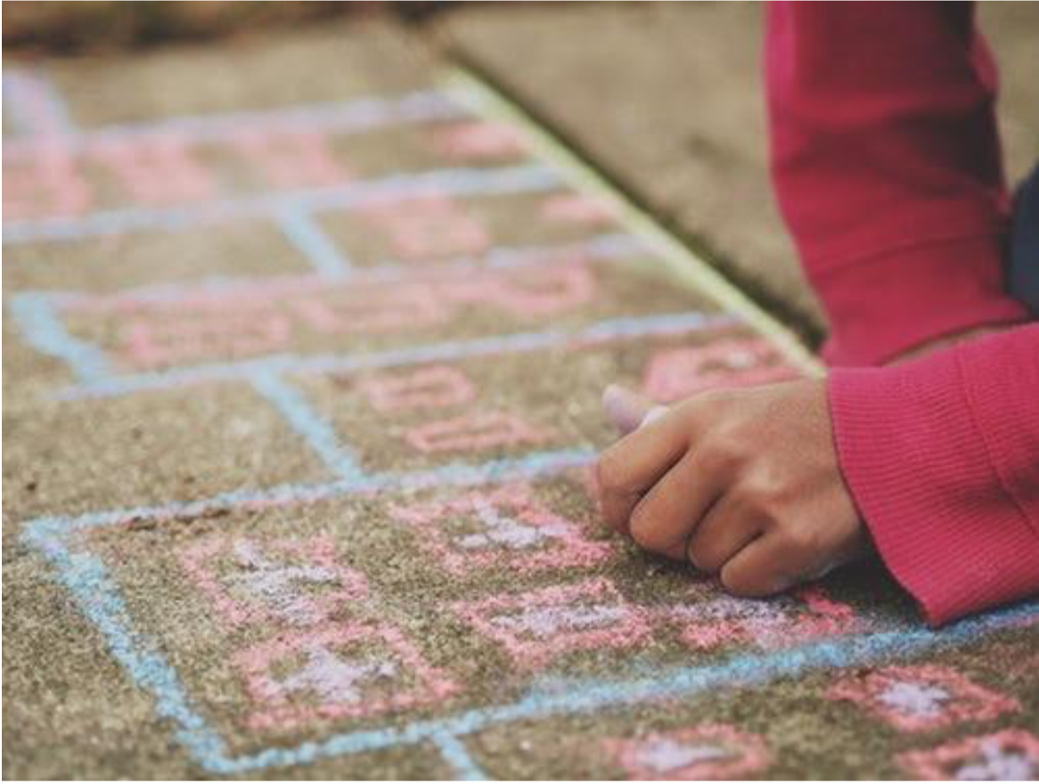 Un curs que té com a objectiu crear coneixement col·lectiu, fomentar el sentit crític i arribar a comprendre, mitjançant la reflexió individual i col·lectiva, la importància de l'educació inclusiva, l'accessibilitat i els drets humans com a repte per a la justícia social